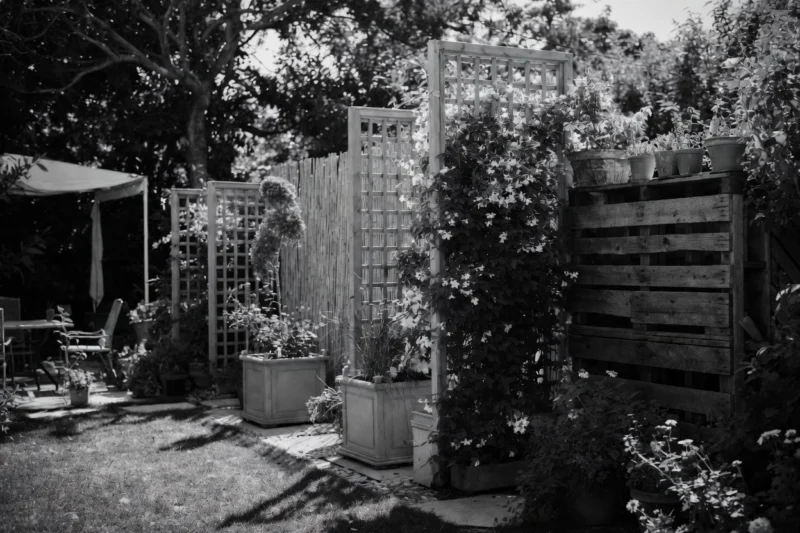 pantalla jardin